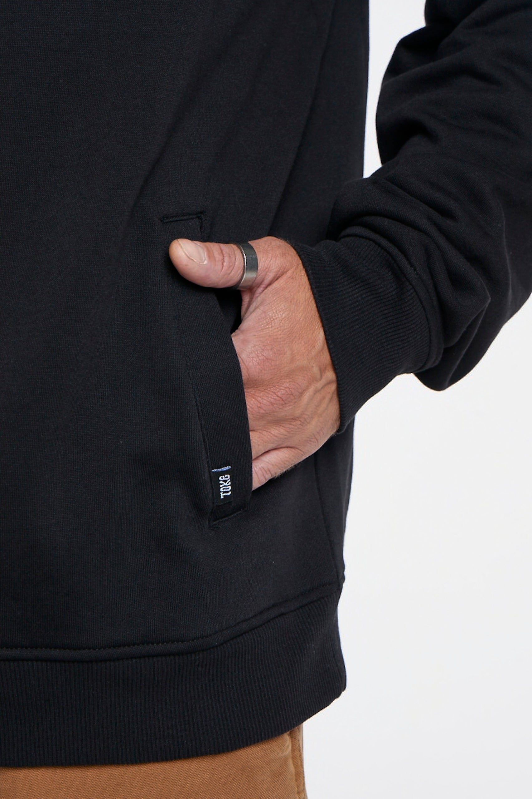 Polerón Negro Hombre Half Zip