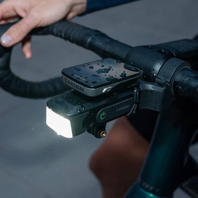 Luz Ravemen FR1000
