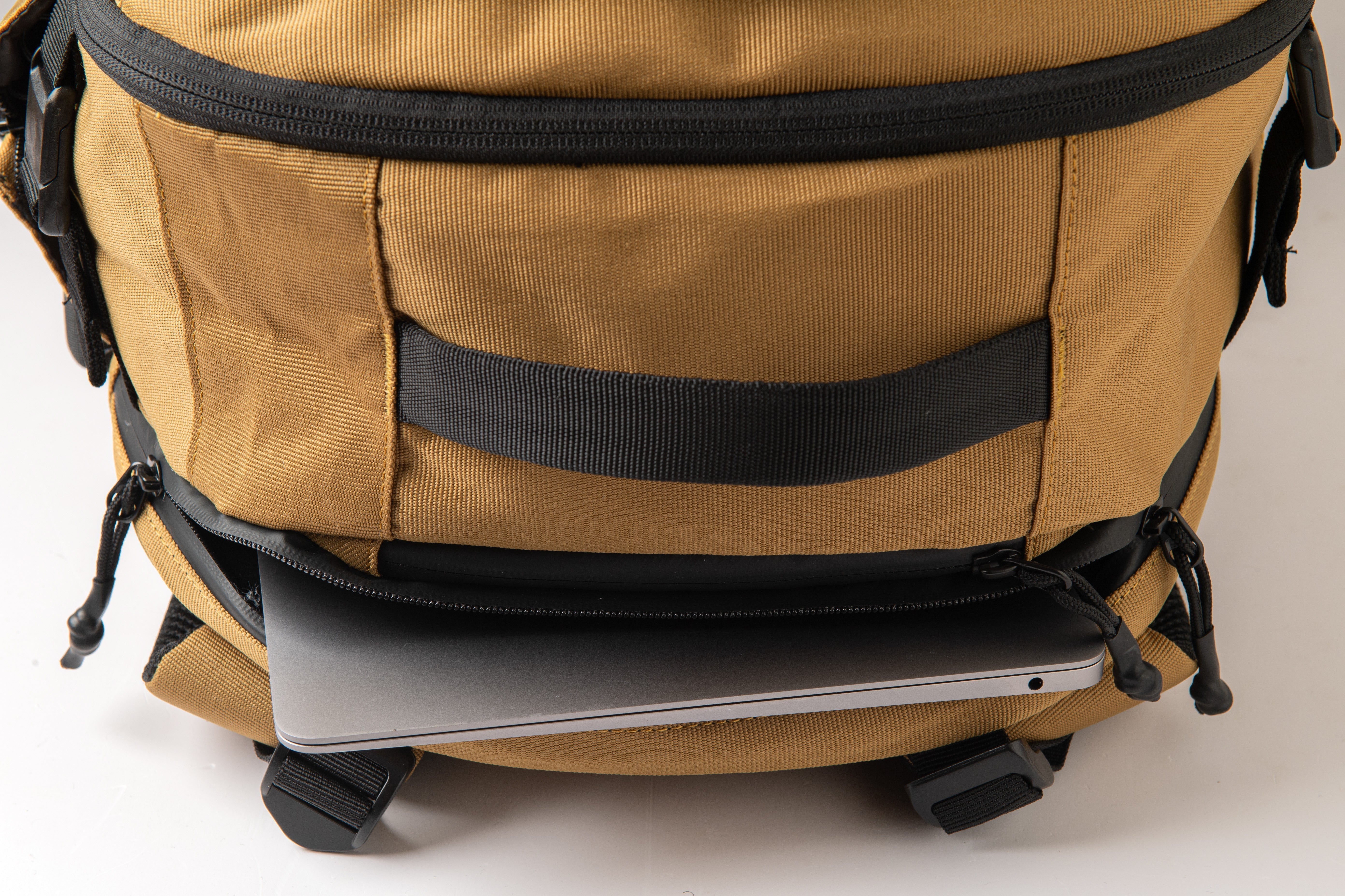 Mochila Traveler Mustard Yellow
