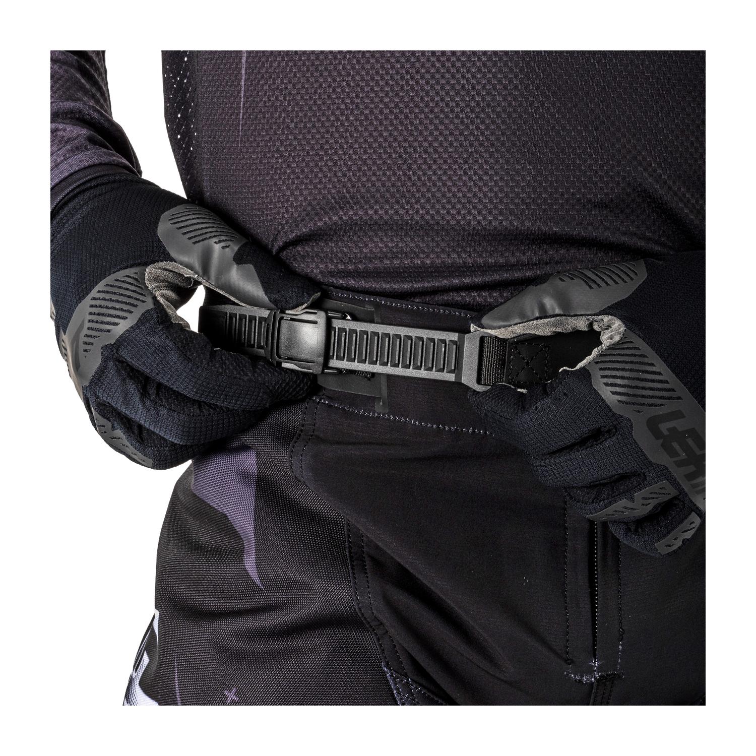 Pantalón Leatt Moto 4.5 Stealth