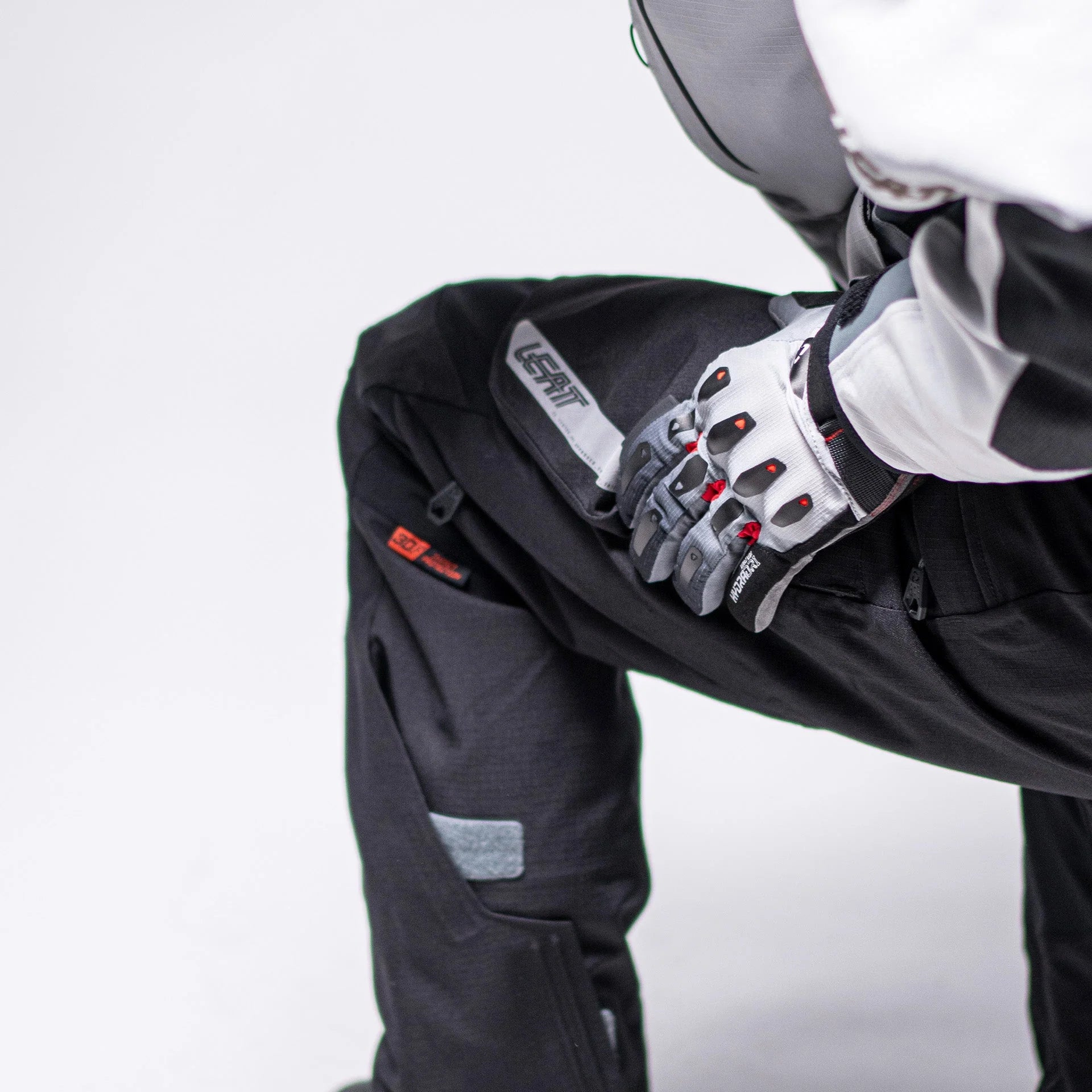 Pantalón Leatt ADV DriTour 5.5 Short Black/Grey