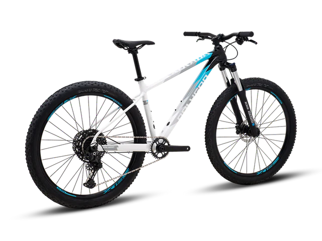 Bicicleta Polygon Xtrada 5 Wht/Blk Preventa (Enero 2026)