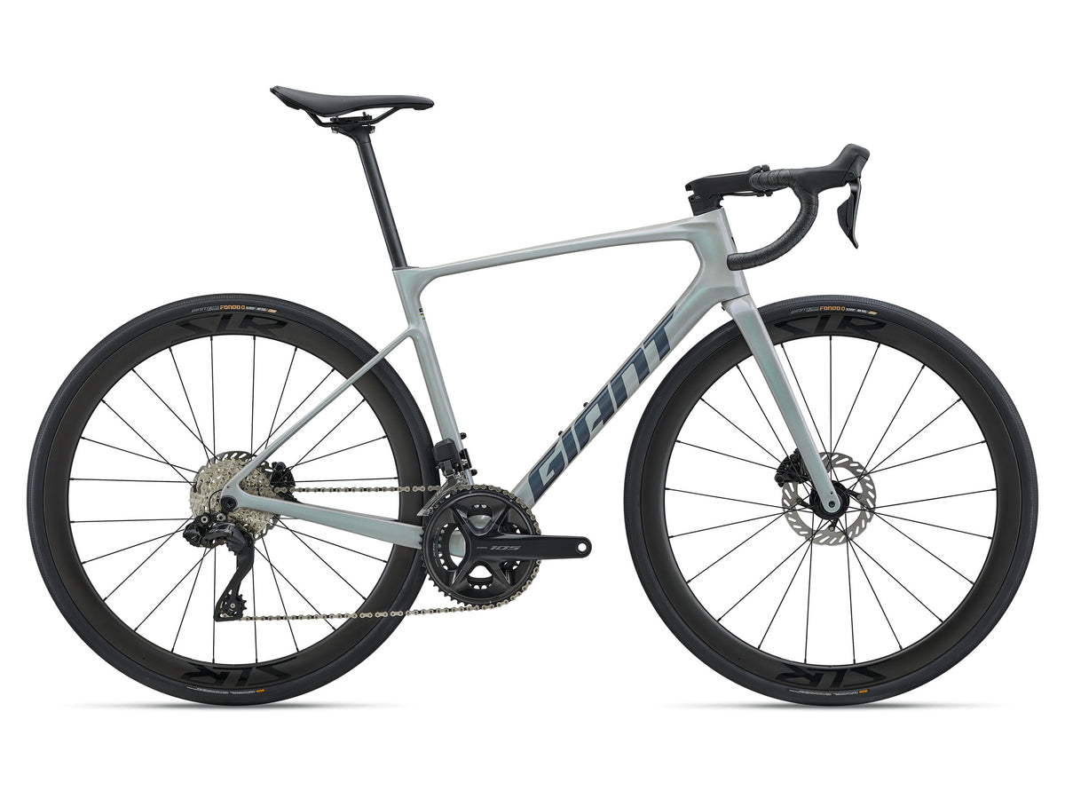 Bicicleta Giant Defy Advanced 0 Supernova Grey [Preventa Octubre 2026]