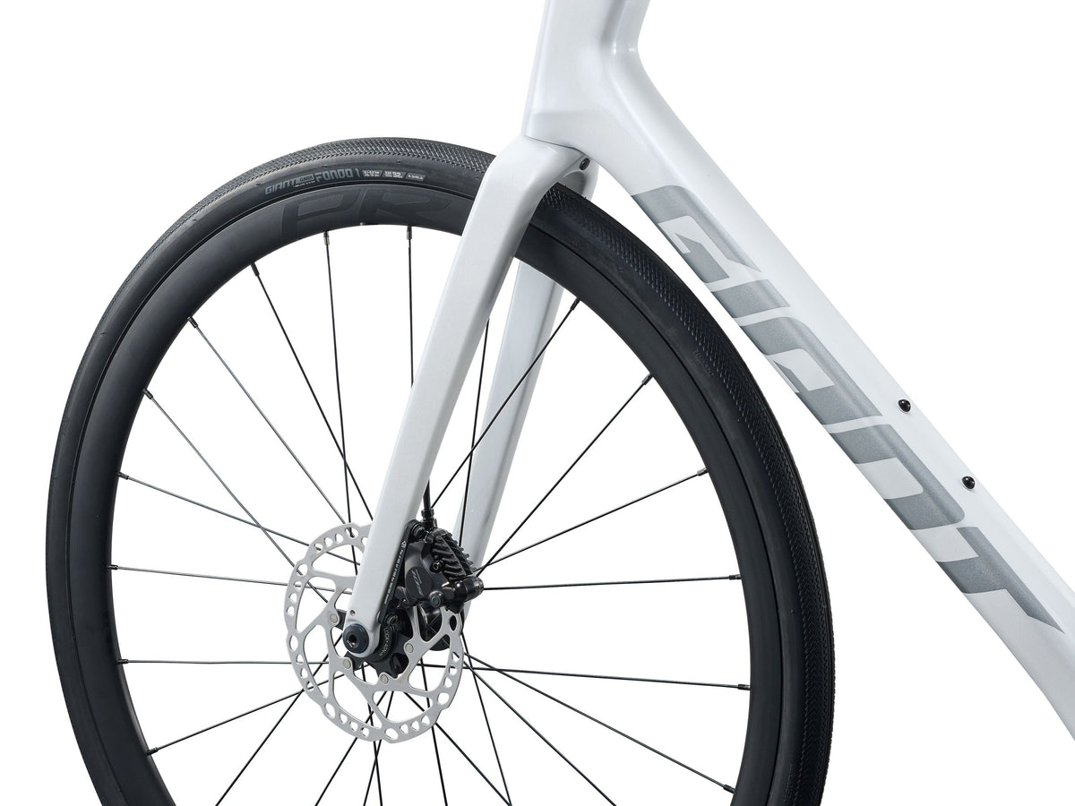Bicicleta Giant Defy Advanced 2 Pearl White [Preventa Octubre 2026]