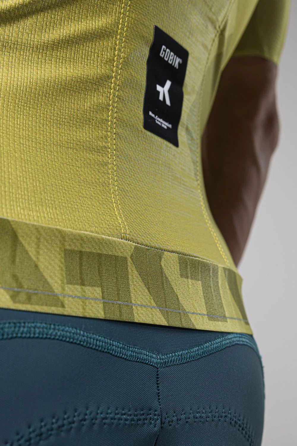 Maillot Manga Corta Magnitude Hombre Split Green