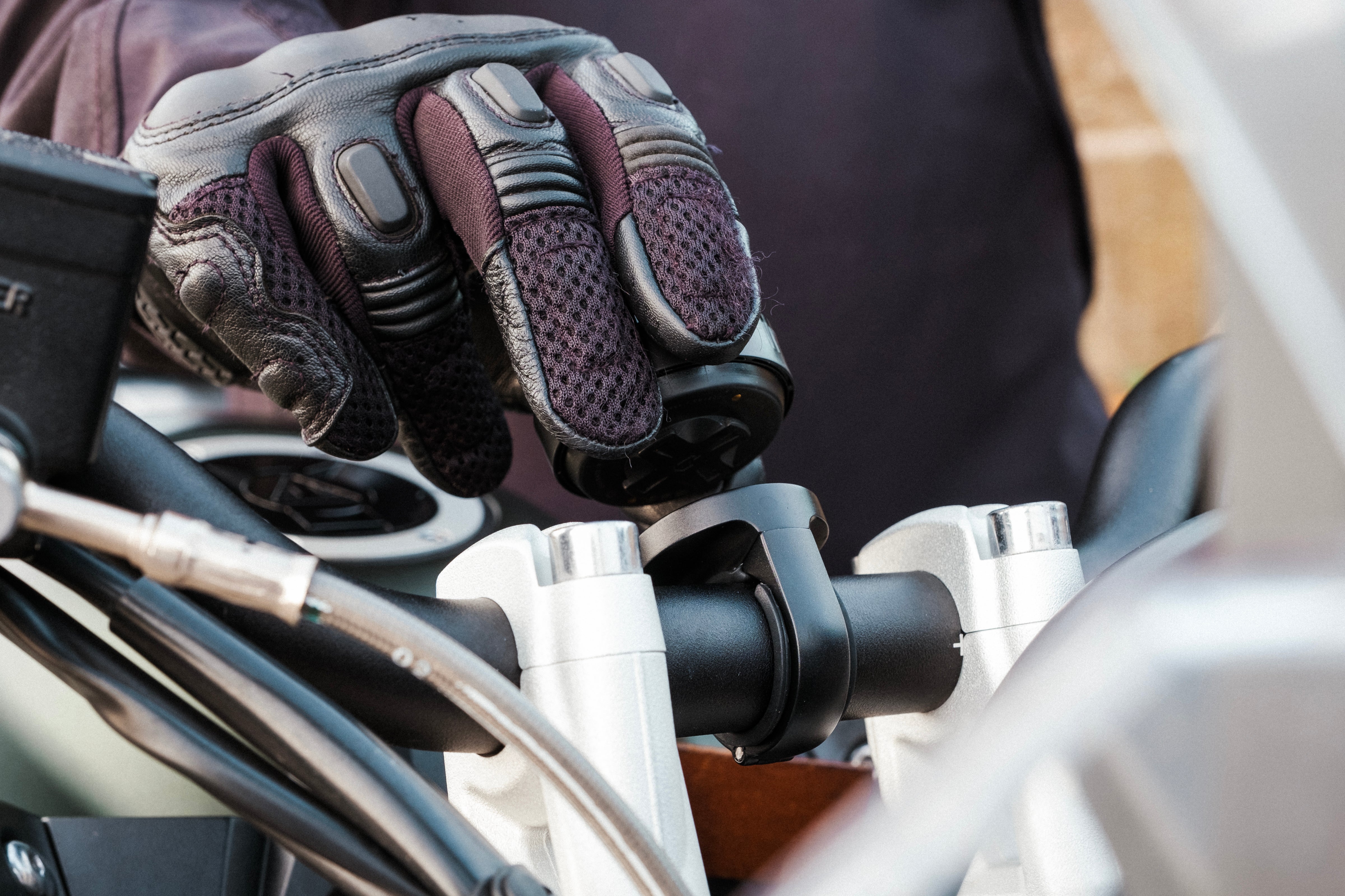 Bar Clamp Moto II Beeline