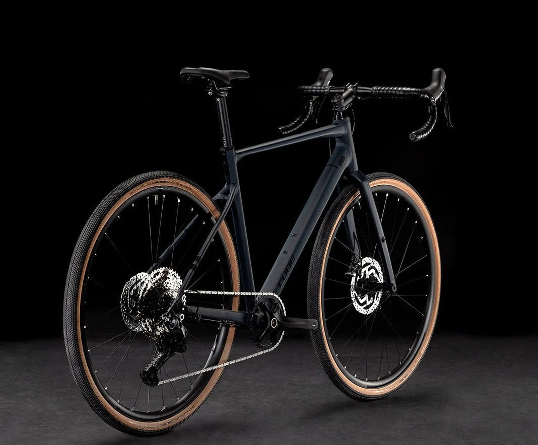 Bicicleta Gravel Cube Nuroad Pro Metalblack´n´Grey