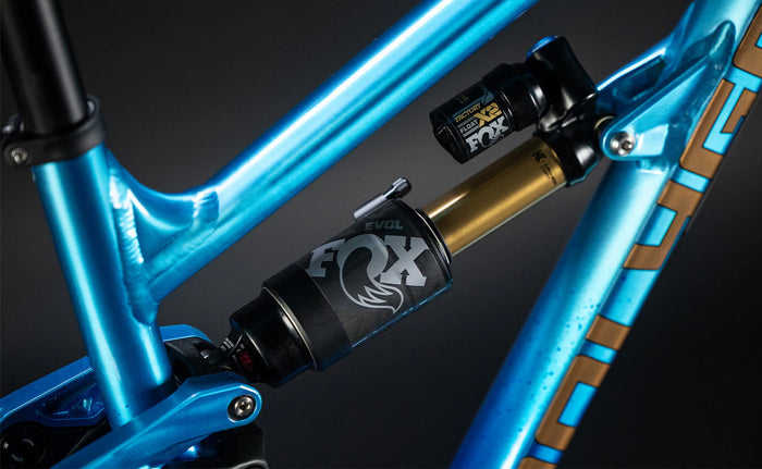 Devinci Chainsaw DH Black Fuzzy 2024