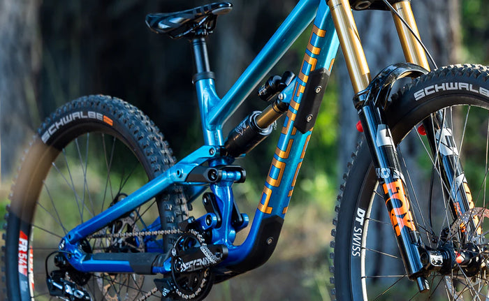 Devinci Chainsaw DH Black Fuzzy 2024