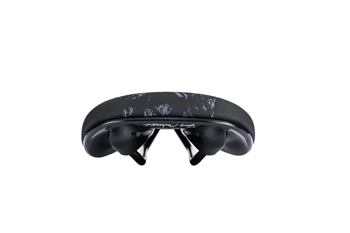 Asiento CAST Bel-Air 3.0 (Collab: Danny MacAskill)