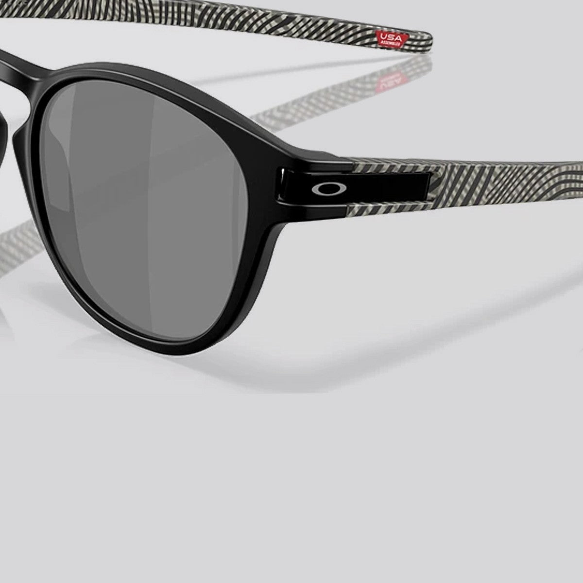 Lentes de Sol Oakley Latch Matte Black / Prizm Black Polarizado - vista 6