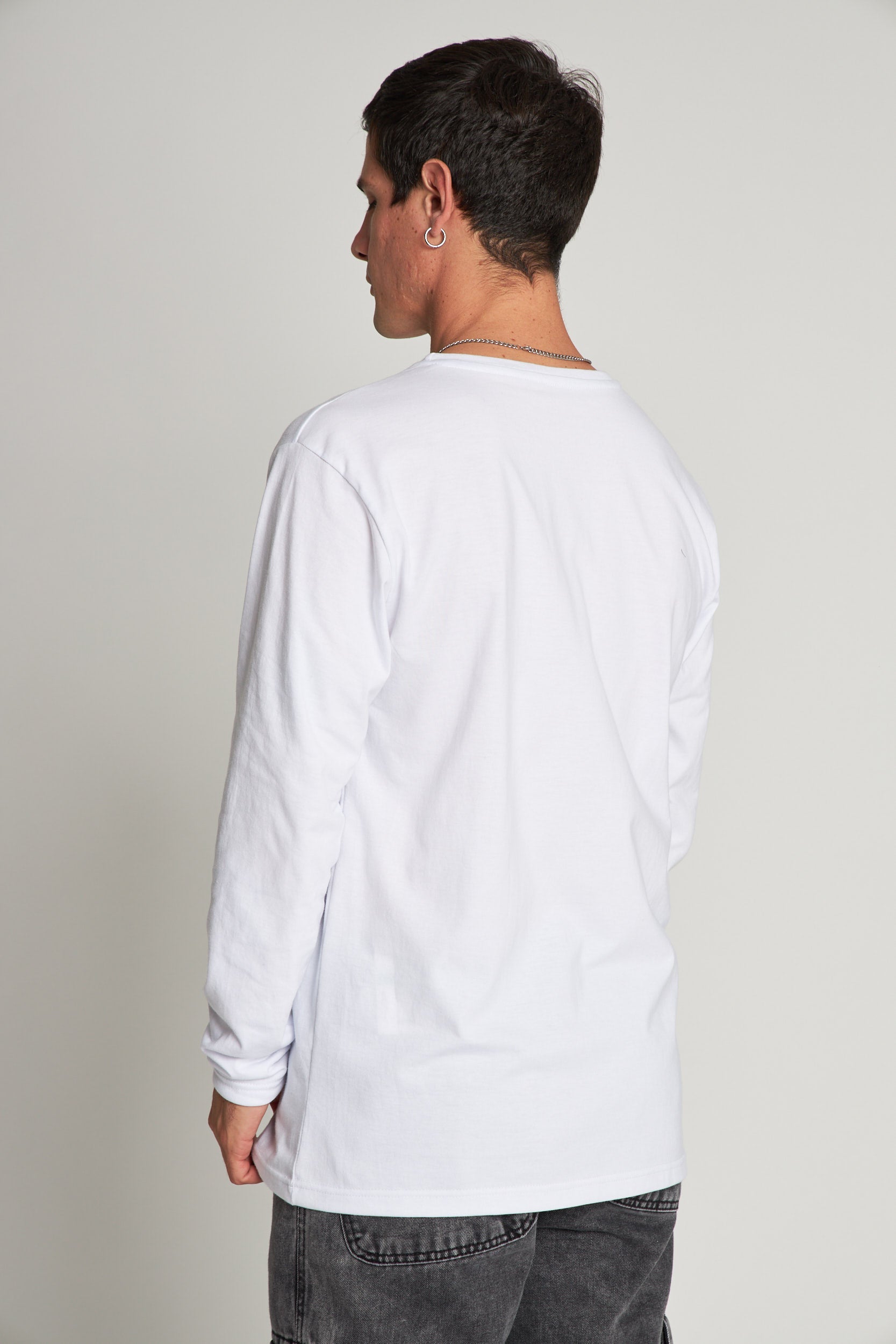 Polera Manga Larga Blanca Bolsillo