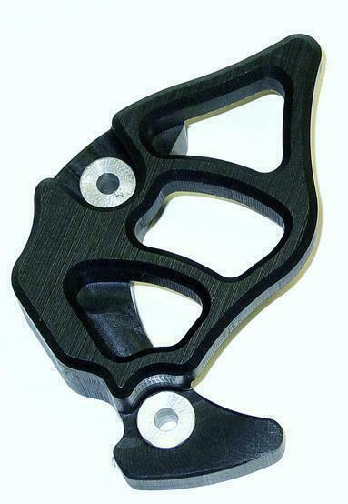 TM DESIGNWORKS - Cubre piñon Yamaha