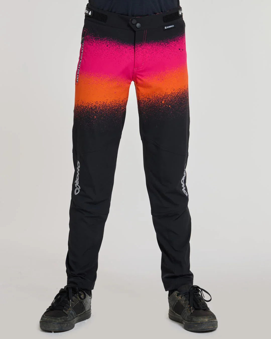 YOUTH GRAVITY PANTS | Black Snake