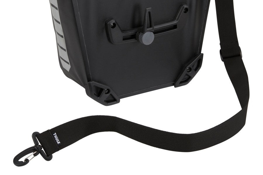 Thule Alforja Shield Pannier 17L | Black - Rideshop