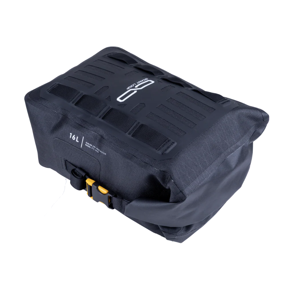Bolso Trasero Impermeable Para Moto Revelstoke Dry Bag 16L Giant Loop
