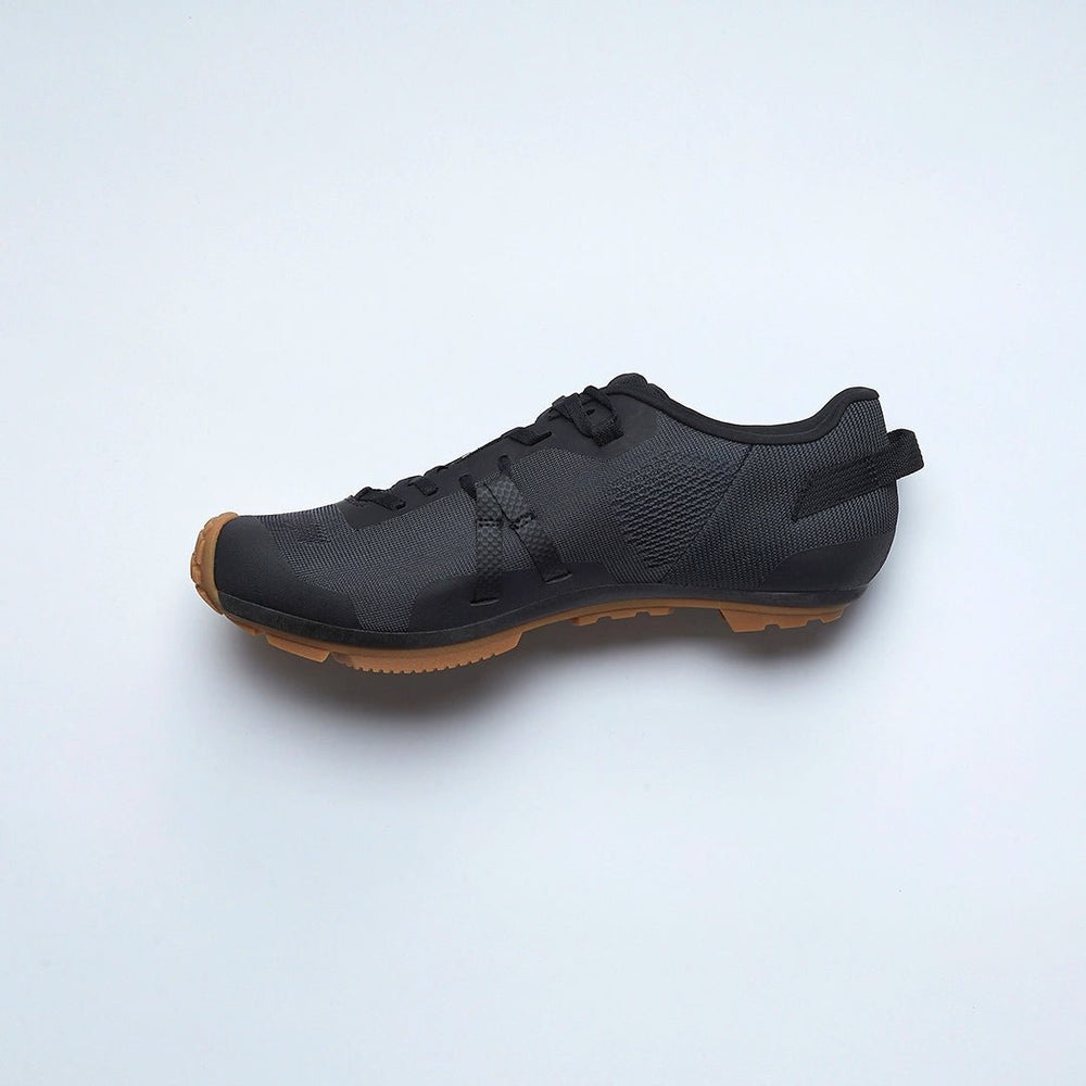 Zapatilla UDOG Distanza Cinder Black Carbon