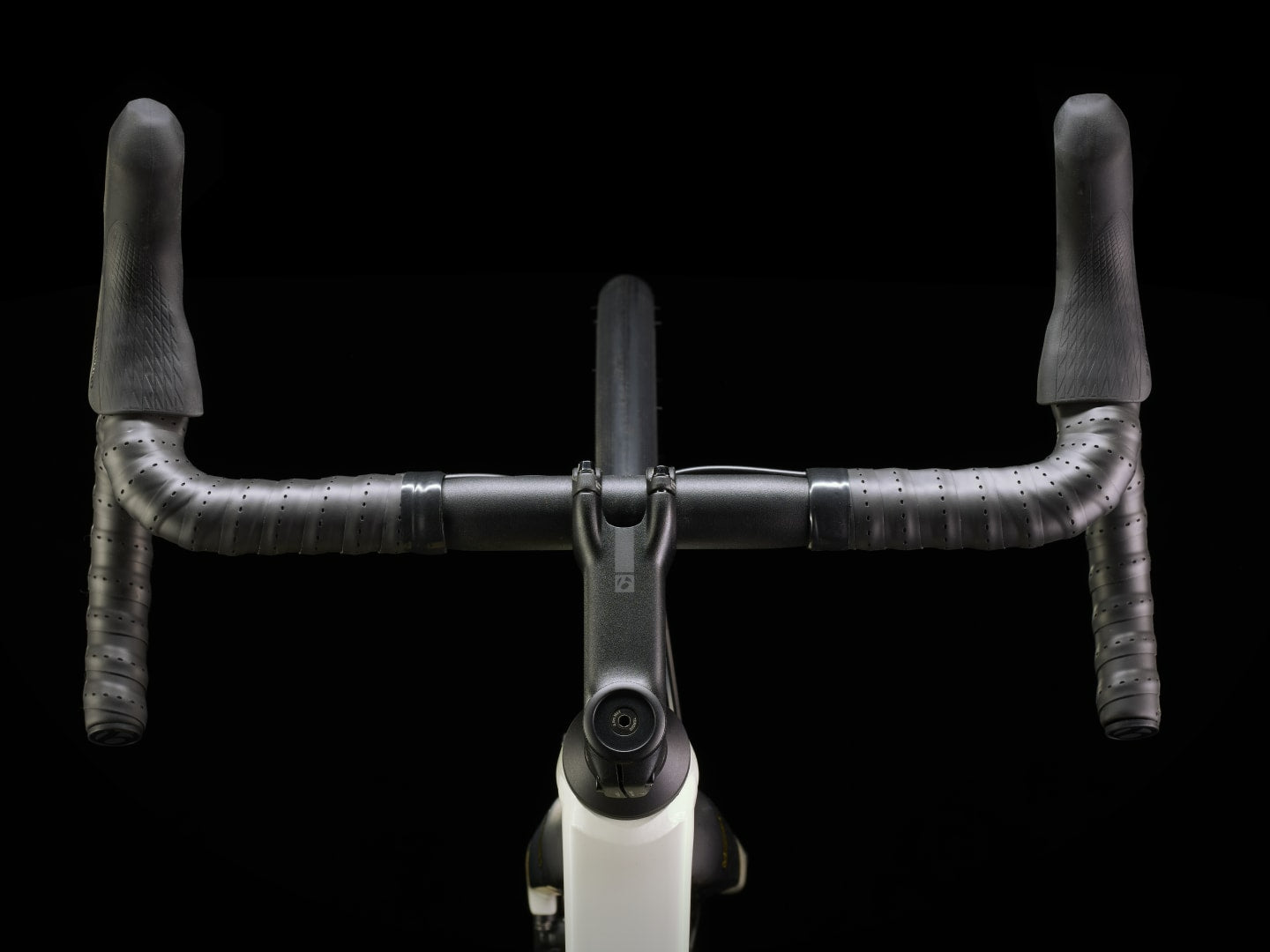 Bicicleta Ruta Trek Domane AL 4 Blanco 4ta Gen