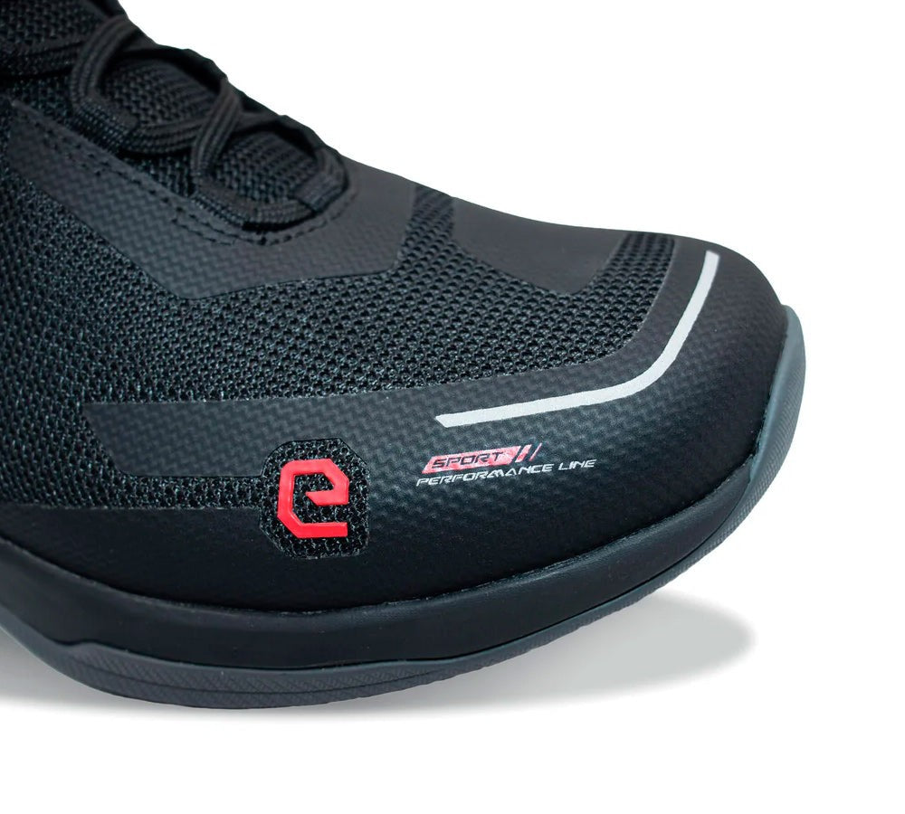 Zapato urbano de moto modelo Nirvana Airtech Black | Eleveit