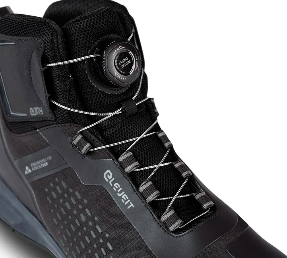 Zapato de moto urbana modelo Discover E-Dry WP Black | Eleveit