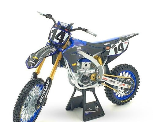 Moto a escala 1:6 Dylan Ferrandis Yamaha Factory Race Team | New Ray