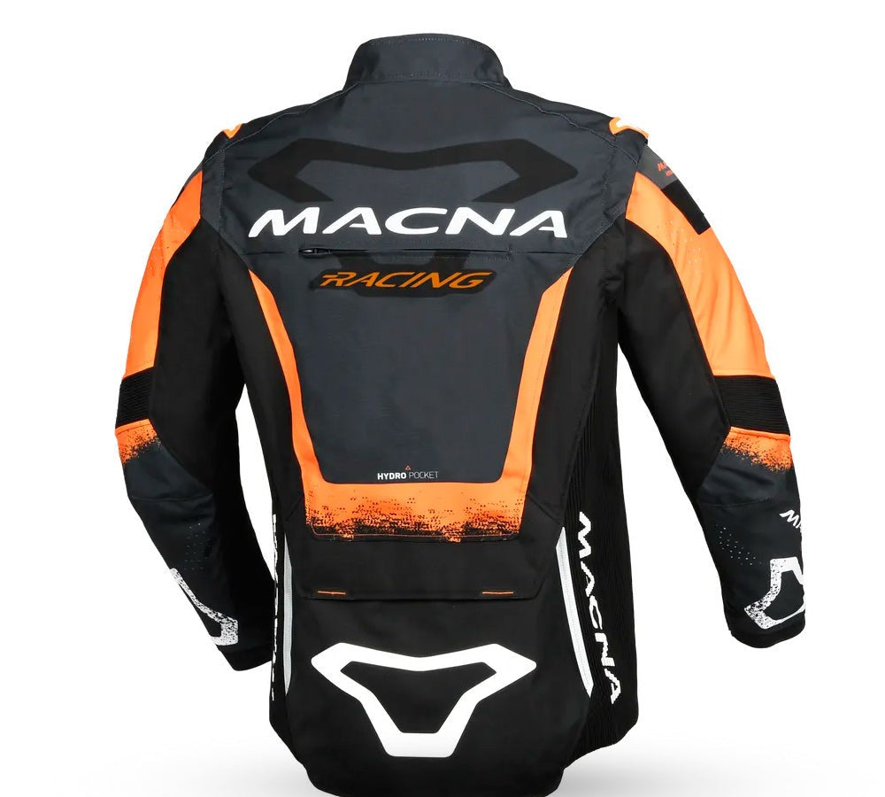 Chaqueta de enduro modelo Landmark. Color negro/naranjo | Macna