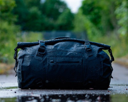 Bolso impermeable Aqua T-30 Roll Black (30 lts) | Oxford