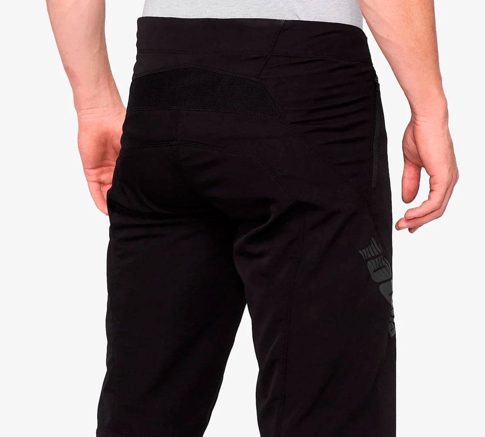 Short para MTB modelo Airmatic Black | 100 Percent