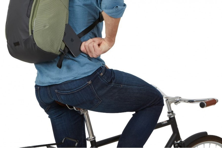 Thule Mochila Paramount Commuter 18L | Green Olivine - Rideshop