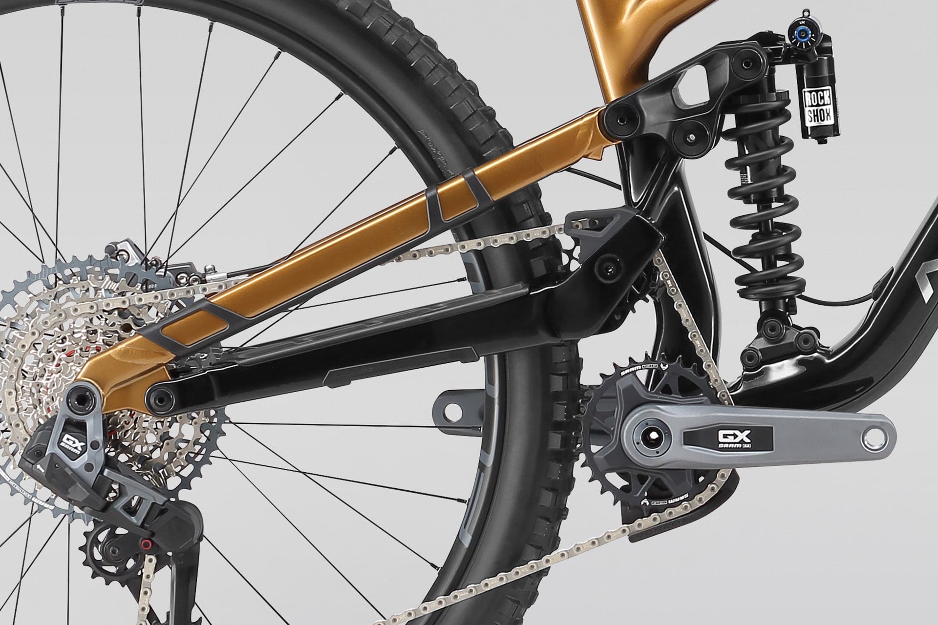 Bicicleta Enduro Norco Sight A1 Aro 29 2024 Dorado/Negro