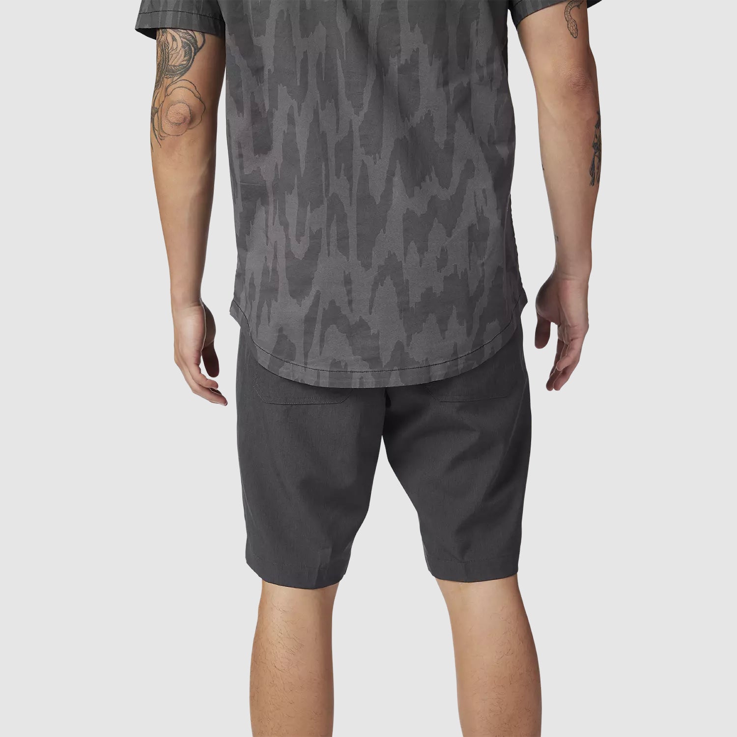 Short Lifestyle Machete Tech Gris Oscuro Fox