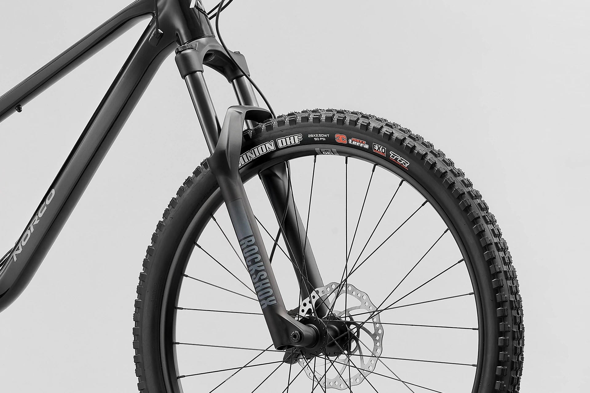 Bicicleta Fluid FS A3 Aro 29" Negro Norco