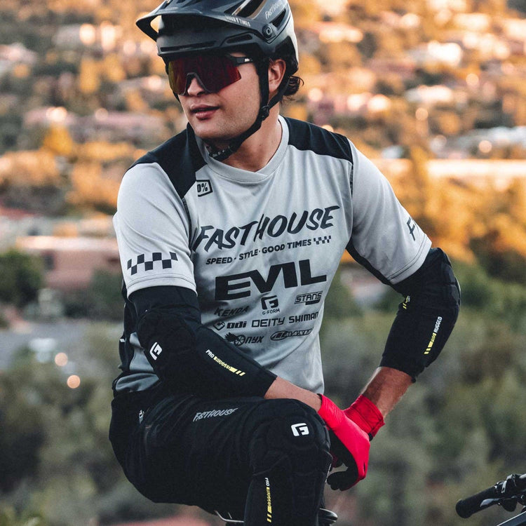 Codera G-Form Pro Rugged Black/Blue - Rideshop