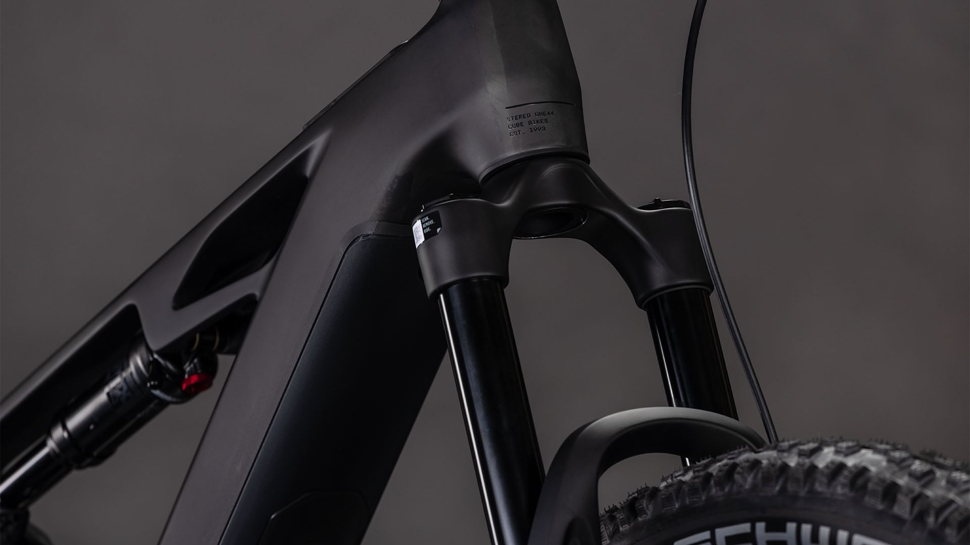 Bicicleta Eléctrica Cube Stereo Hybrid ONE44 HPC Race 800 Blackline