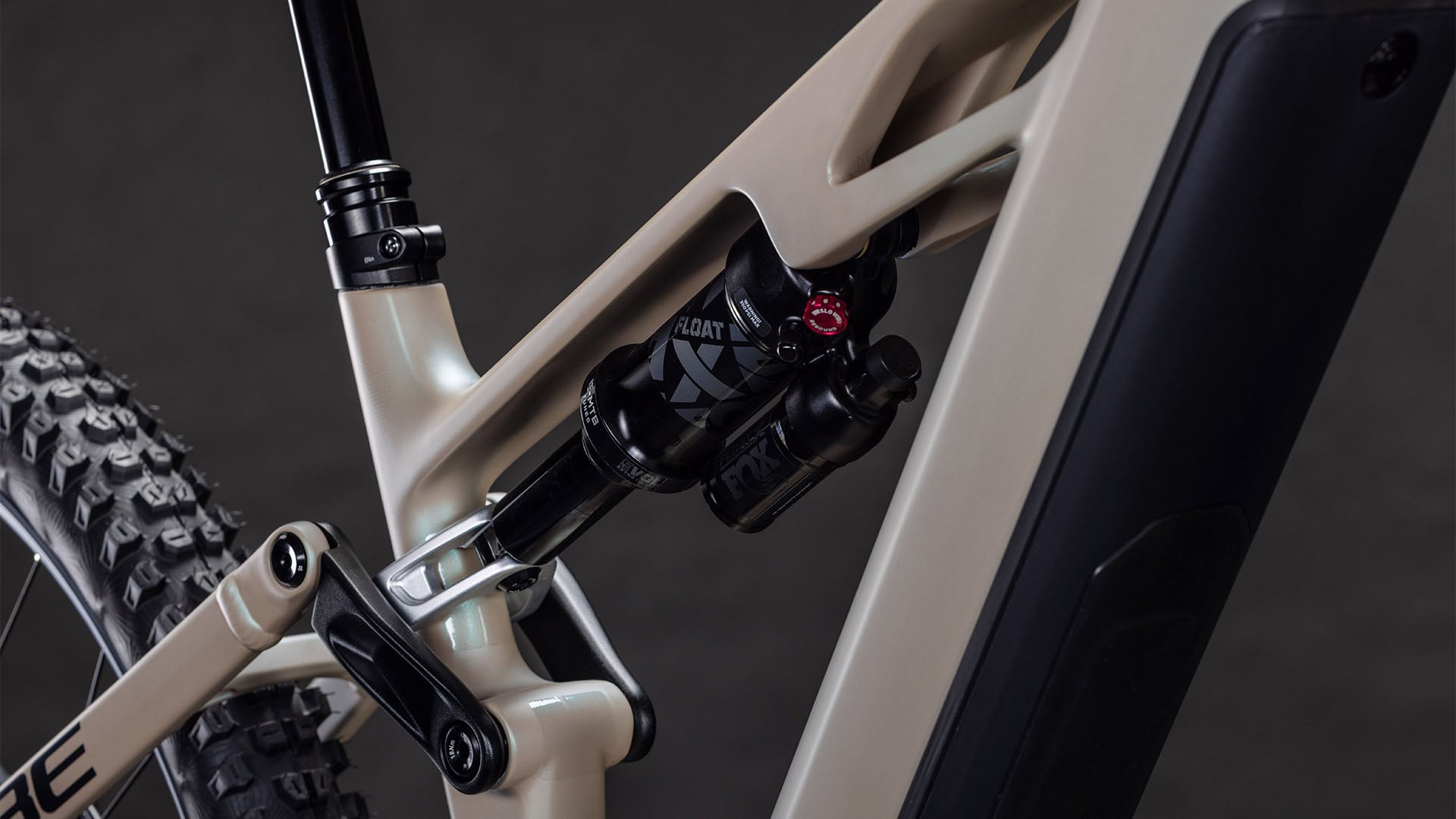 Bicicleta Eléctrica Cube Stereo Hybrid ONE77 HPC SLX 800 Glintsand´n´Black