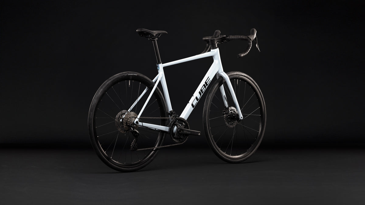 Bicicleta Ruta Cube Attain Race Glacier´n´Black | Preventa - Entrega Febrero 2027
