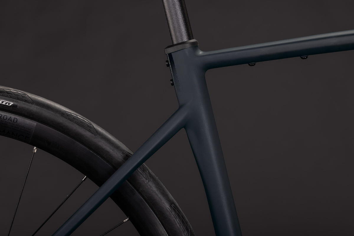 Bicicleta Ruta Cube Attain SLX black´n´chrome | Preventa - Entrega Febrero 2027