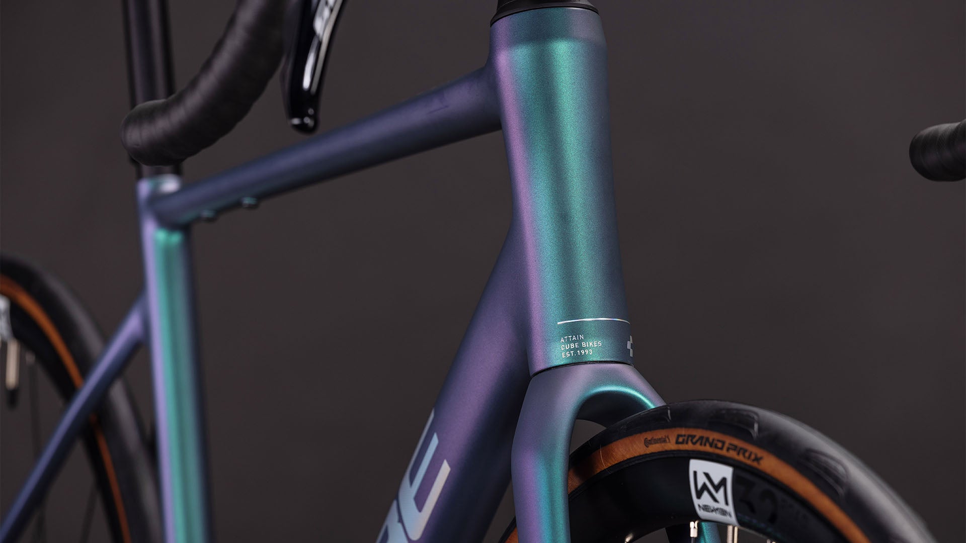 Bicicleta Ruta Cube Attain SLX Smaragdgrey´n´Prism | Preventa - Entrega Julio 2026