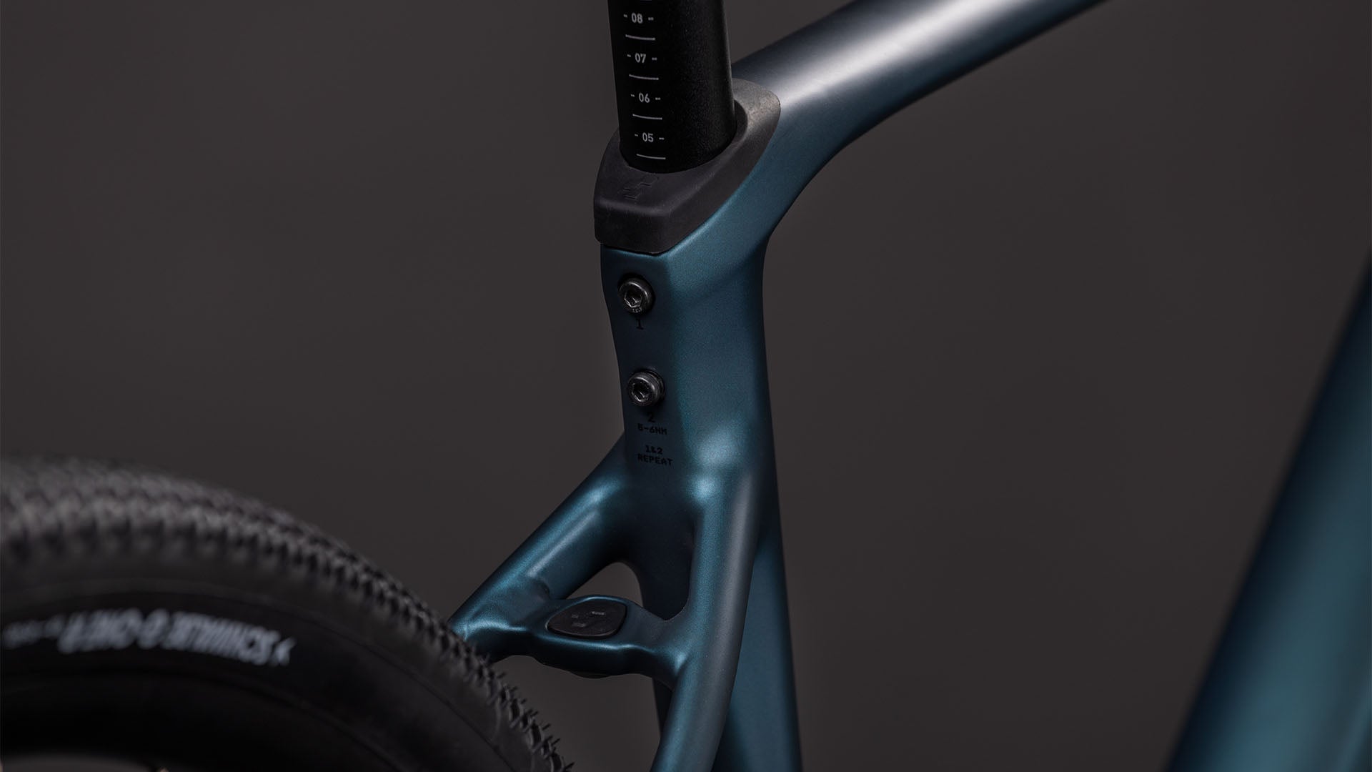 Bicicleta Ruta Cube Nuroad Race Royalgreen´n´Black