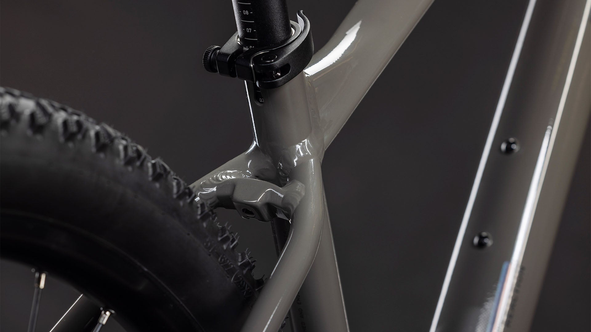 Bicicleta Cube Reaction Pro Oldgrey´n´Black