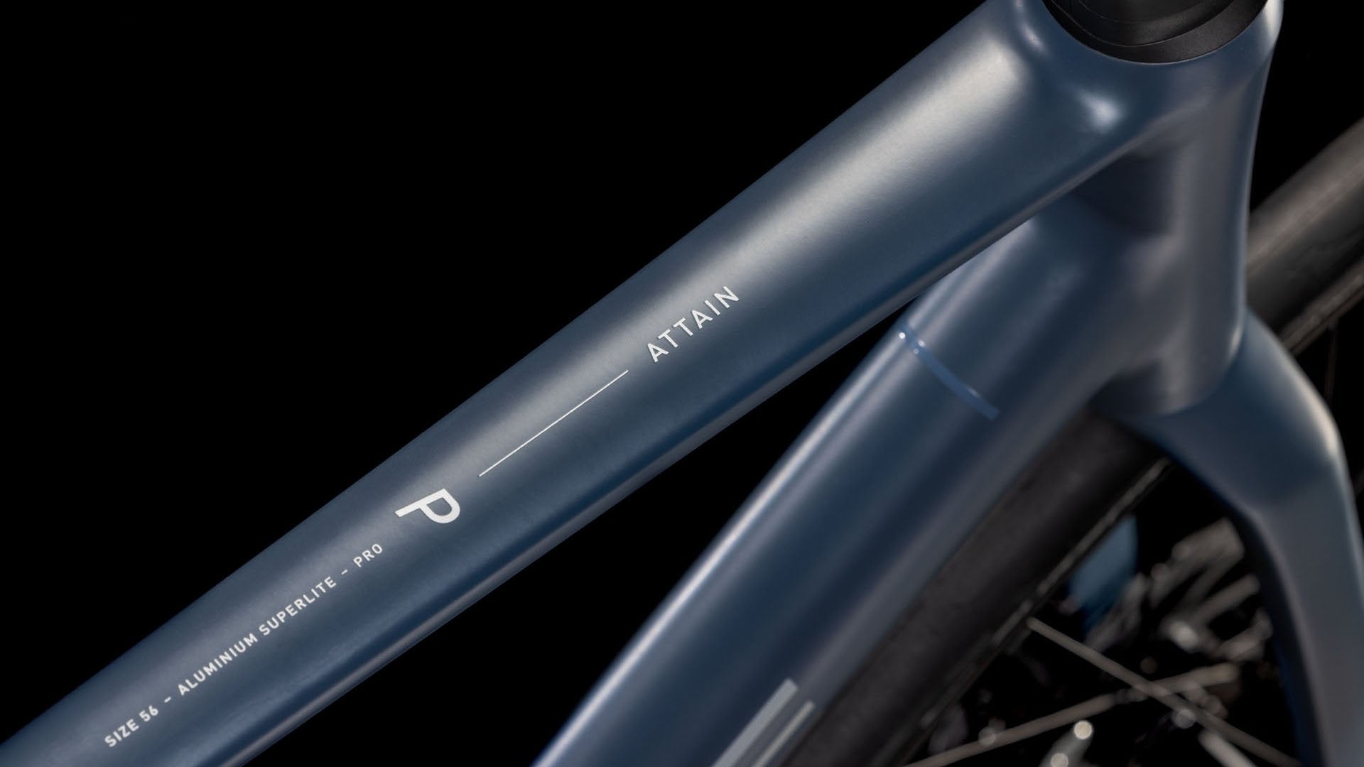 Bicicleta Ruta Cube Attain Pro 700 Azul