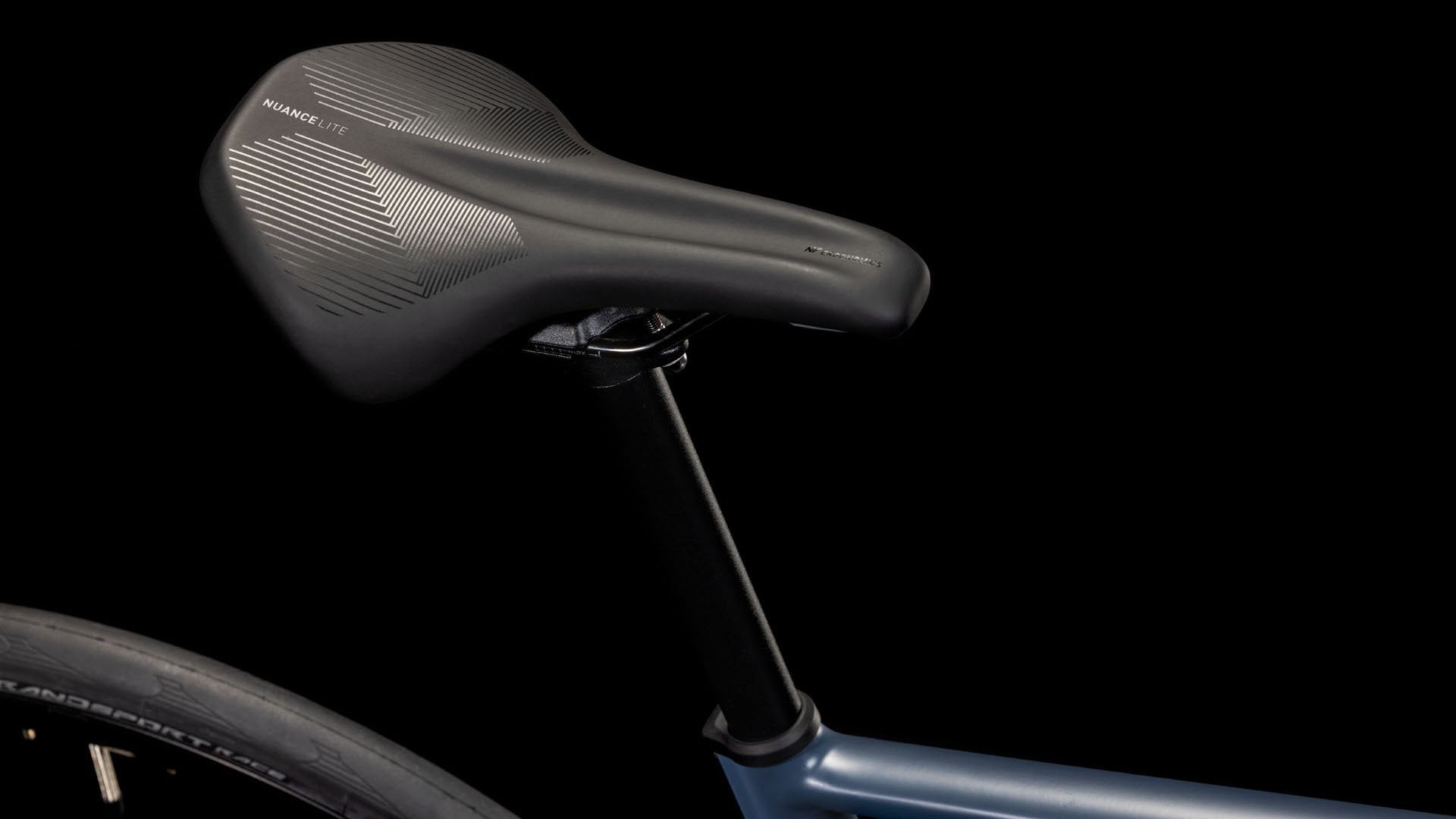 Bicicleta Ruta Cube Attain Pro 700 Azul