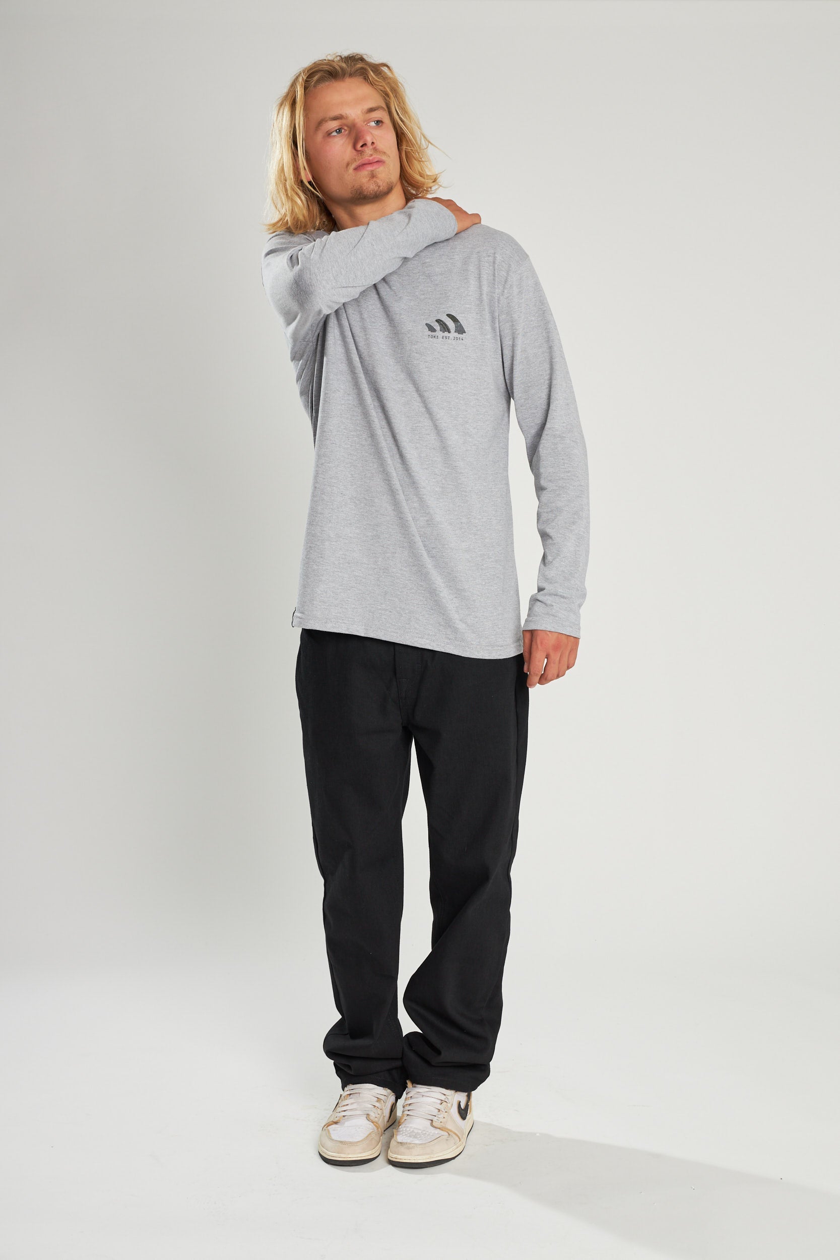 Polera Gris Claro Manga Larga Quilla