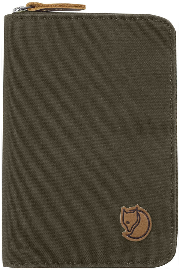 Billetera Pasaporte Dark Olive Fjallraven - Rideshop