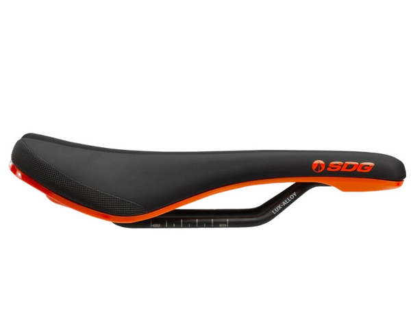 SDG Asiento Bicicleta Bel-Air 3.0 Lux-Alloy Negro-Naranjo