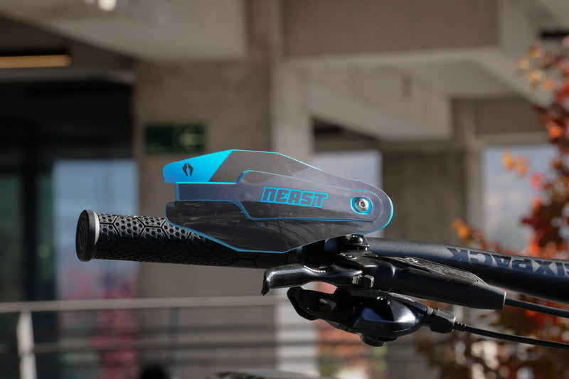 Neast Cubrepuño Minimal Sky - Rideshop