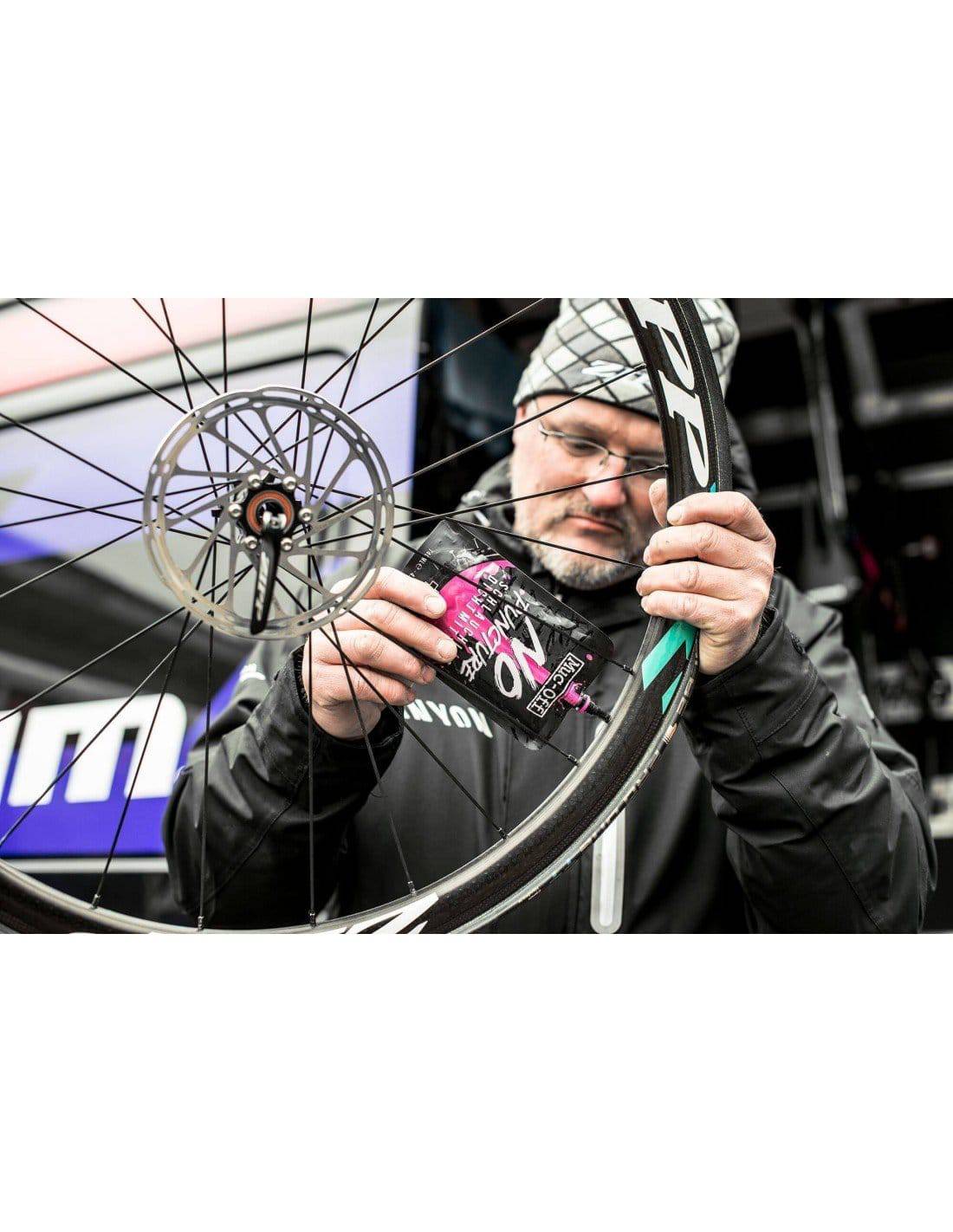 Liquido AntiPinchazo Kit 140ML Muc-Off - Rideshop