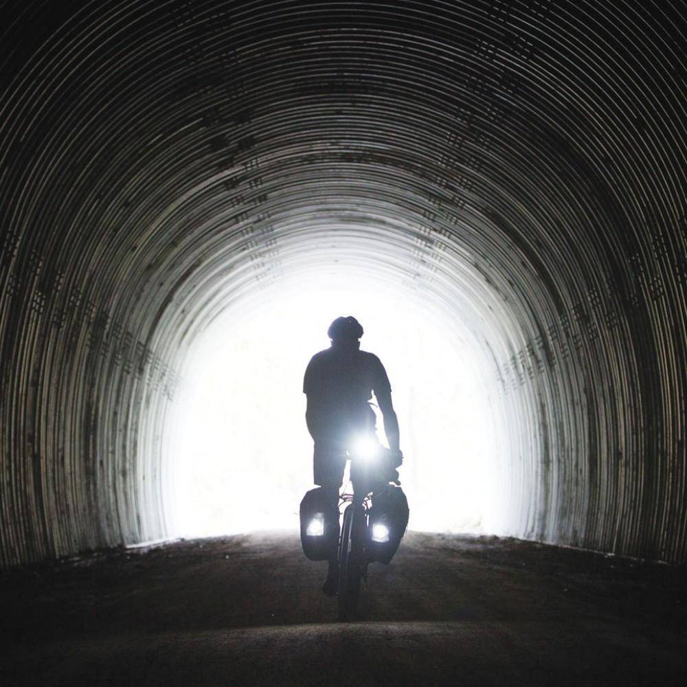 Luz Bicicleta Delantera Click Usb Amarilla Blackburn - Rideshop