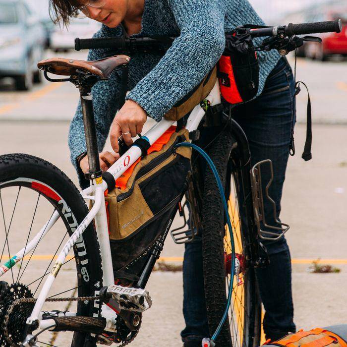 Multi Herramienta Grid 8 Gris Blackburn - Rideshop