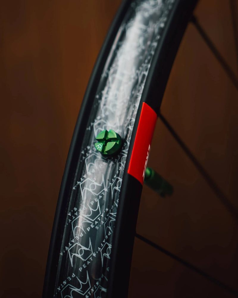 Peaty's Valvula Tubular Chris King 42Mm Naranjo - Rideshop